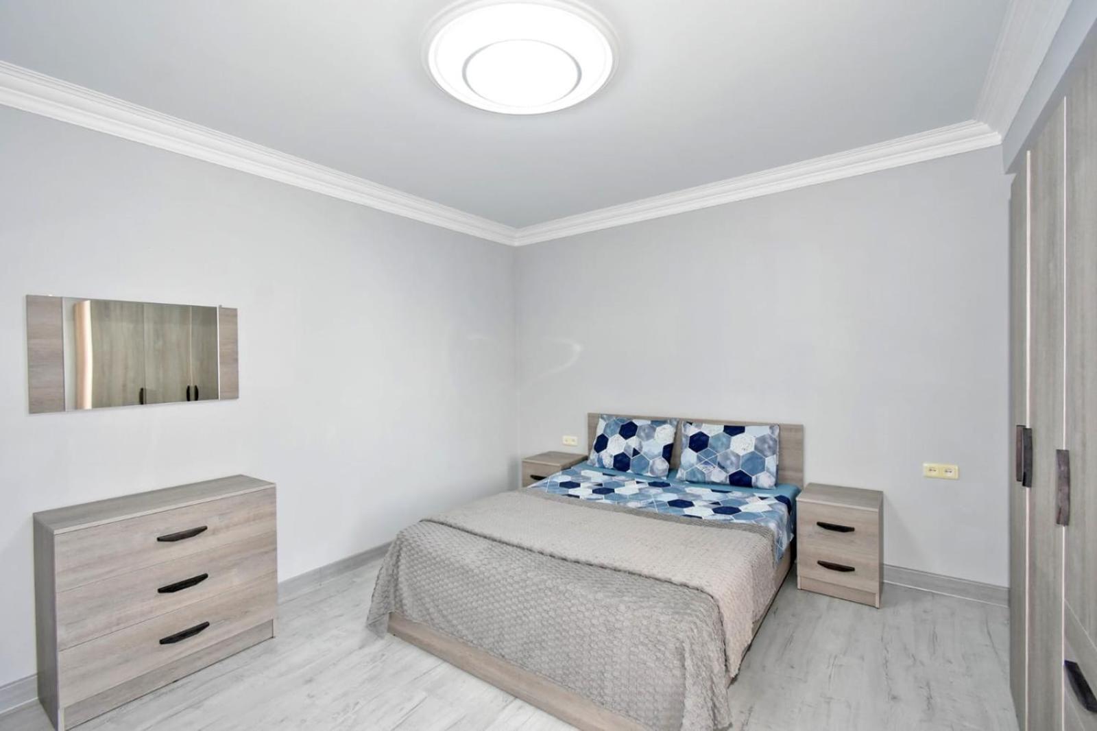 Luxury Spacious Apartment On Saryan Street.Centre 耶烈万 外观 照片